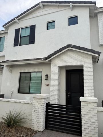 3230 E Thomas Road Unit 124, Mesa, AZ 85213