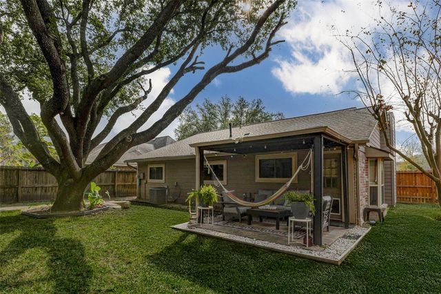 10006 Prospect Hill Drive, Houston, TX 77064