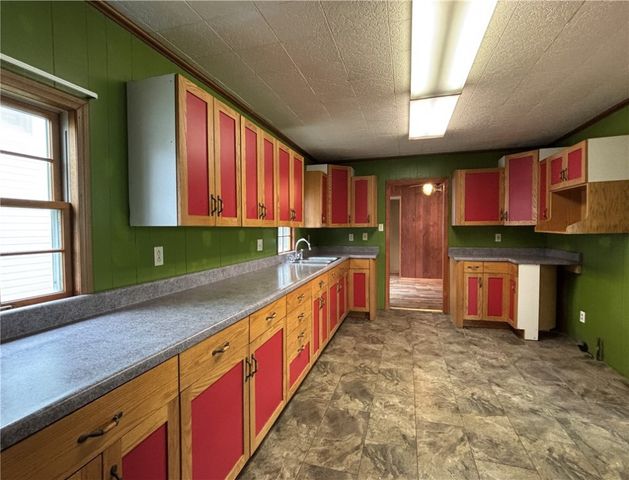 124 Bayard Street, Kane Boro, PA 16735