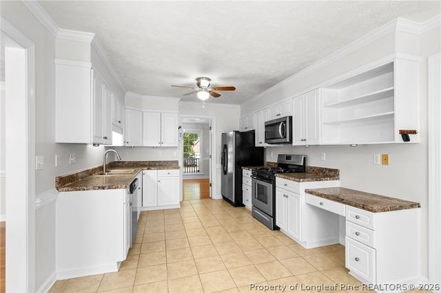 2082 Loganberry Drive, Fayetteville, NC 28304