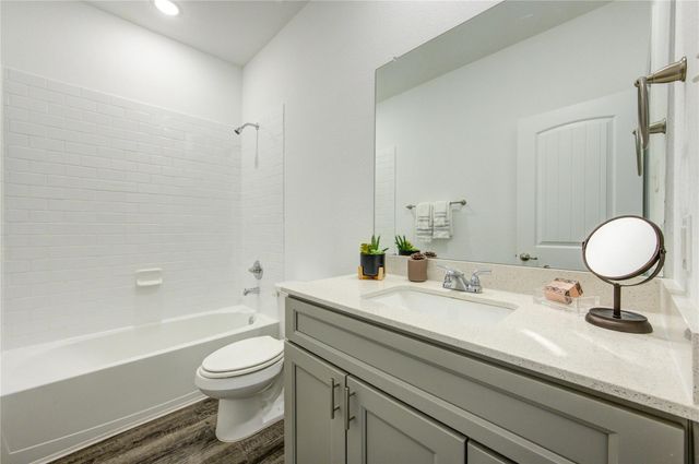 1088 Road 5102, Cleveland, TX 77327