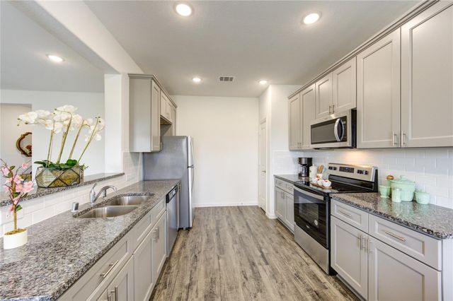 1088 Road 5102, Cleveland, TX 77327