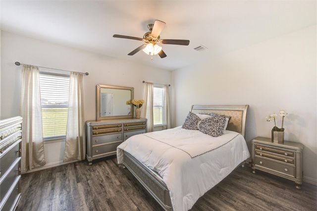 1088 Road 5102, Cleveland, TX 77327