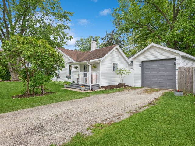 627 Park Street, Batavia, IL 60510