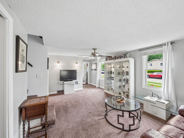 627 Park Street, Batavia, IL 60510