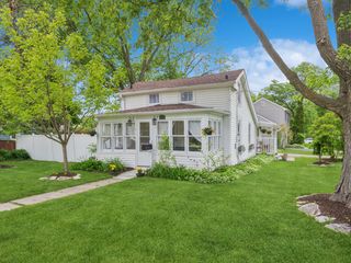 627 Park Street, Batavia, IL 60510