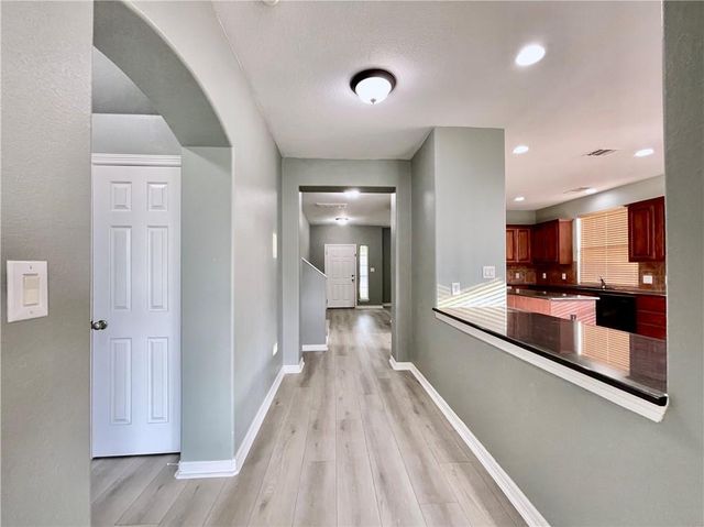 806 Bent Wood PL, Round Rock, TX 78665