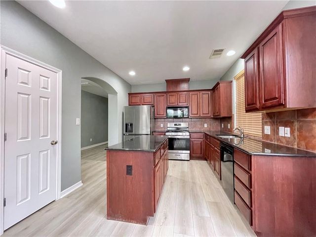 806 Bent Wood PL, Round Rock, TX 78665