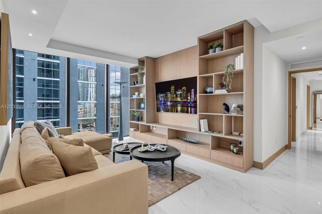 711 NE 23rd Ter 607, Miami, FL 33137