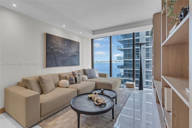 711 NE 23rd Ter 607, Miami, FL 33137