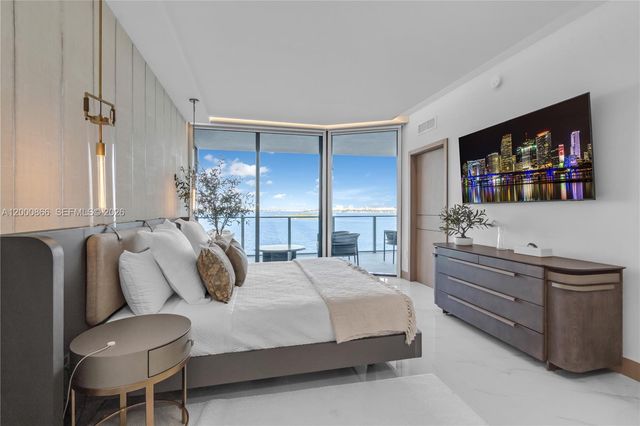 711 NE 23rd Ter 607, Miami, FL 33137