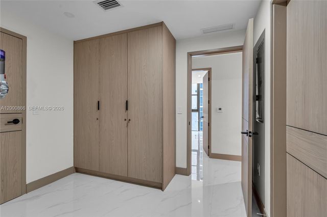 711 NE 23rd Ter 607, Miami, FL 33137