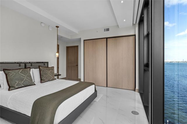 711 NE 23rd Ter 607, Miami, FL 33137