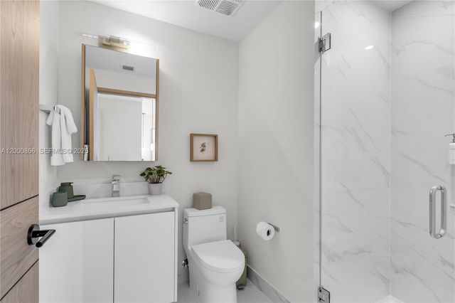 711 NE 23rd Ter 607, Miami, FL 33137