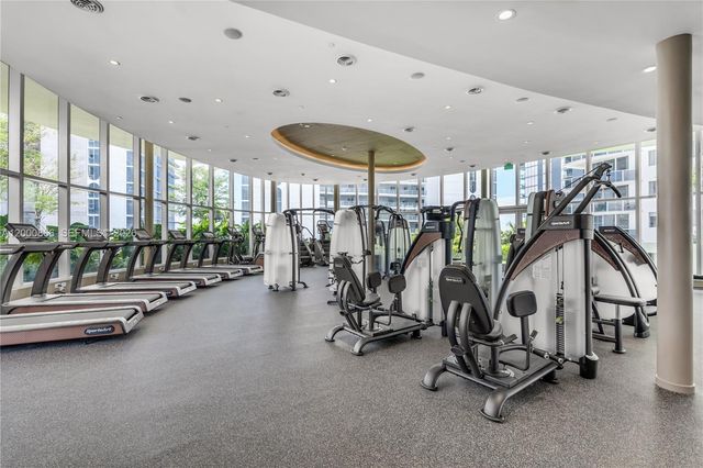 711 NE 23rd Ter 607, Miami, FL 33137