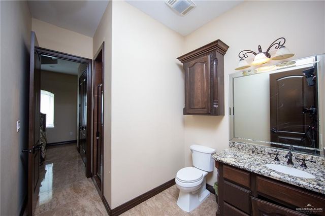 1007 Navajo Drive, Rio Grande City, TX 78582