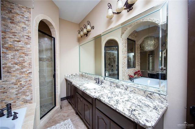 1007 Navajo Drive, Rio Grande City, TX 78582