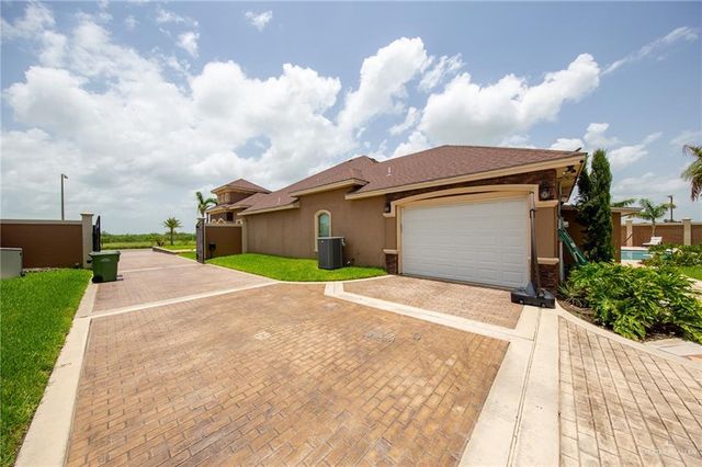 1007 Navajo Drive, Rio Grande City, TX 78582