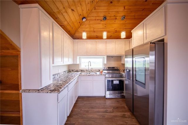 1007 Navajo Drive, Rio Grande City, TX 78582