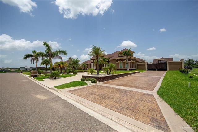 1007 Navajo Drive, Rio Grande City, TX 78582