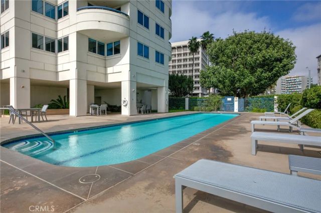 525 E Seaside Way 2006, Long Beach, CA 90802