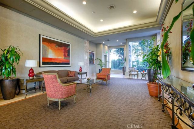 525 E Seaside Way 2006, Long Beach, CA 90802