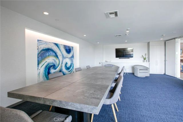 525 E Seaside Way 2006, Long Beach, CA 90802
