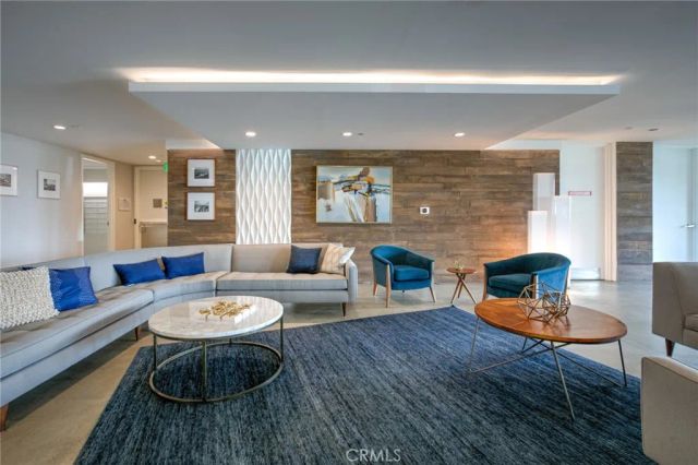 525 E Seaside Way 2006, Long Beach, CA 90802