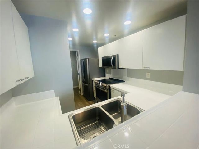 525 E Seaside Way 2006, Long Beach, CA 90802