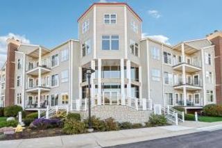 35 Harborview DRIVE #108, Racine, WI 53403