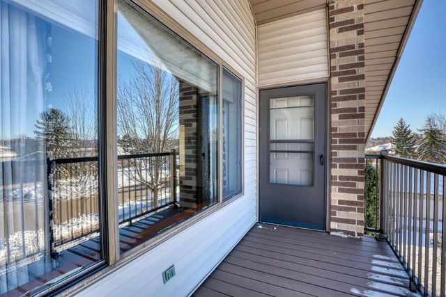 W176N9734 Riversbend CIRCLE E, Germantown, WI 53022