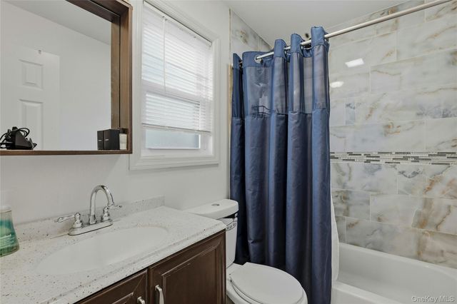 87 Root Avenue, Central Islip, NY 11722