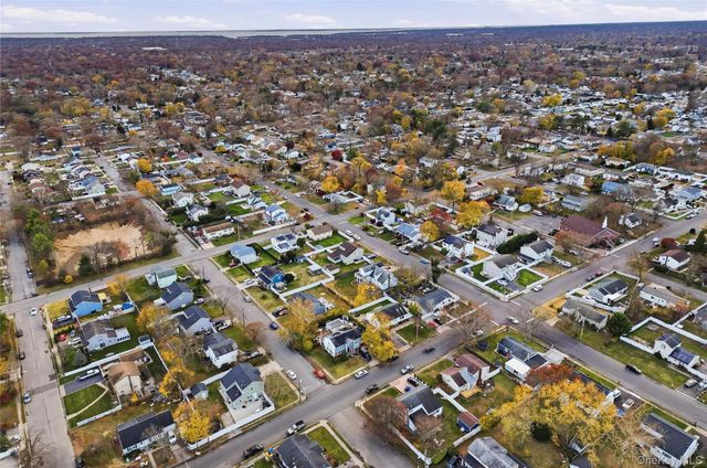 87 Root Avenue, Central Islip, NY 11722