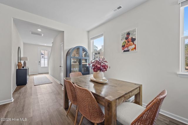 322 Royal Eagle Court, Sneads Ferry, NC 28460