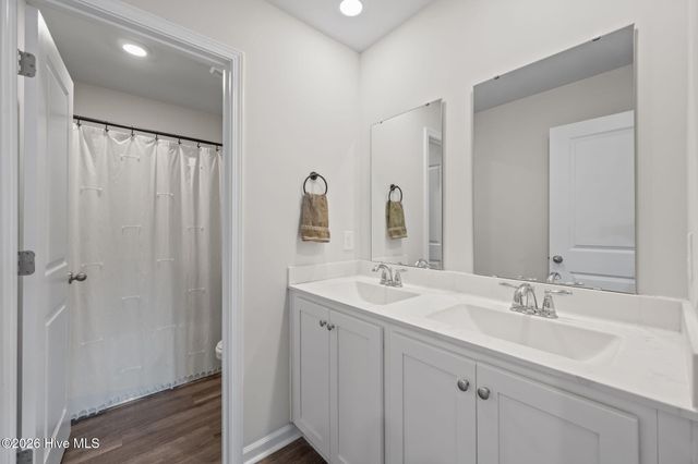 322 Royal Eagle Court, Sneads Ferry, NC 28460