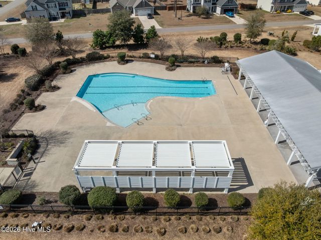 322 Royal Eagle Court, Sneads Ferry, NC 28460