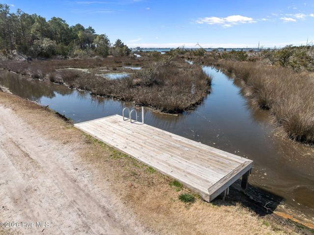 322 Royal Eagle Court, Sneads Ferry, NC 28460