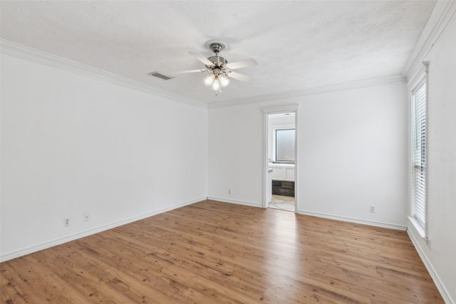 1107 Port Au Prince Drive, Arlington, TX 76012