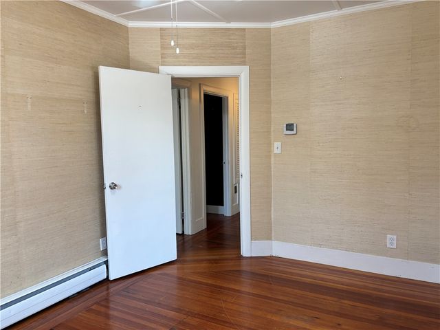 5 Ellwood Place, Newport, RI 02840