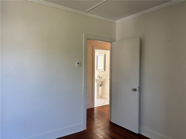 5 Ellwood Place, Newport, RI 02840