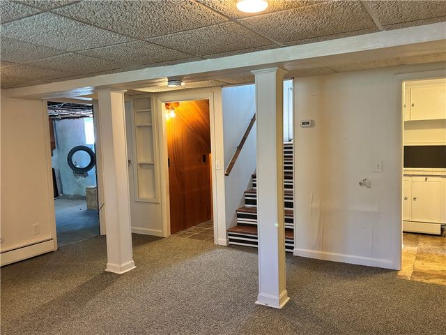 5 Ellwood Place, Newport, RI 02840