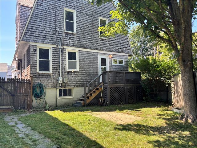 5 Ellwood Place, Newport, RI 02840
