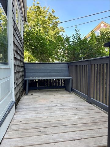 5 Ellwood Place, Newport, RI 02840