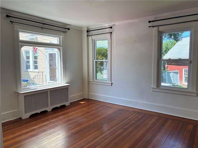 5 Ellwood Place, Newport, RI 02840