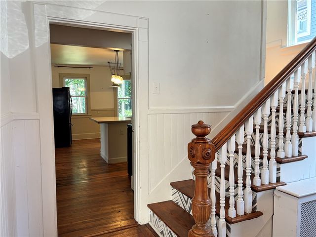 5 Ellwood Place, Newport, RI 02840