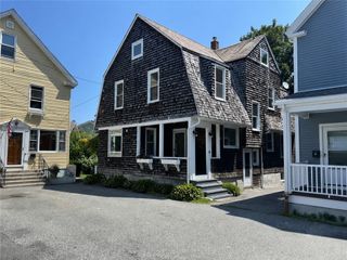 5 Ellwood Place, Newport, RI 02840