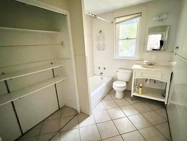 114 Bridge St B, St Augustine, FL 32084
