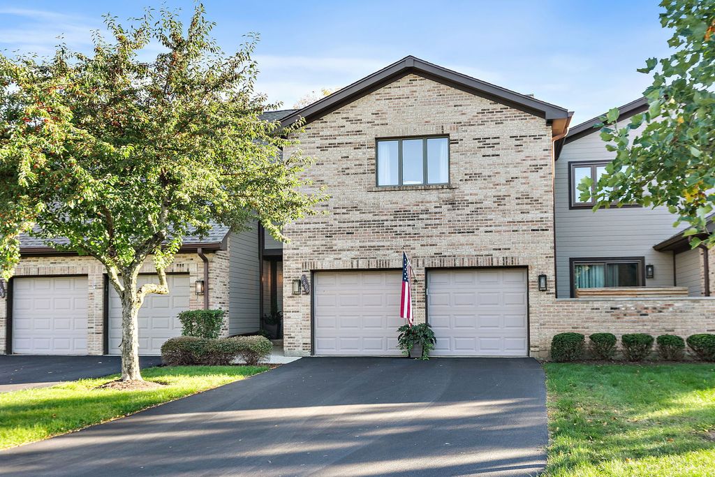 1606 Cypress Court, Hoffman Estates, IL 60169 — photo 2