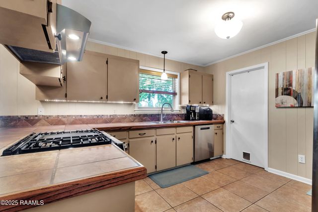 207 Grand Avenue, Lafayette, LA 70503