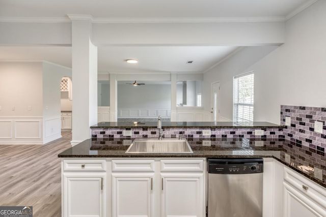 3772 SUNBRIDGE Drive, Snellville, GA 30039